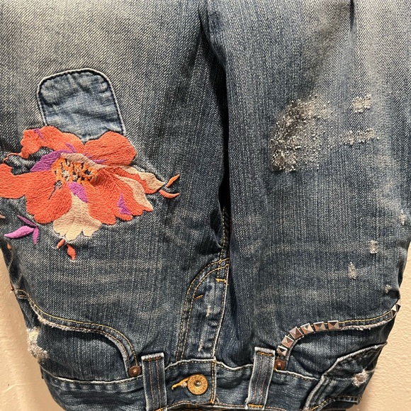 Levi’s jeans in size 7 M - Picture 12 of 15